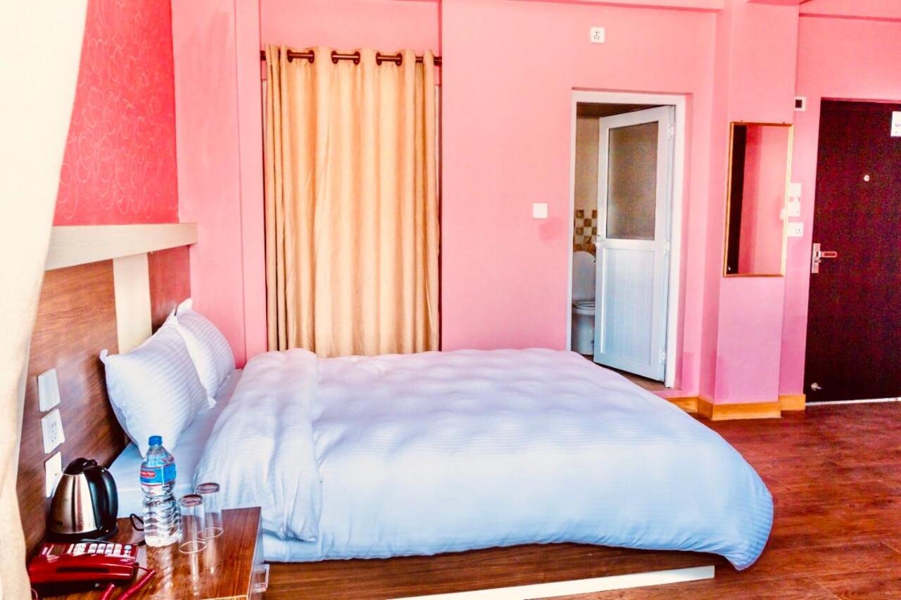 Millennium Blue Hotel Nagarkot Eksteriør billede
